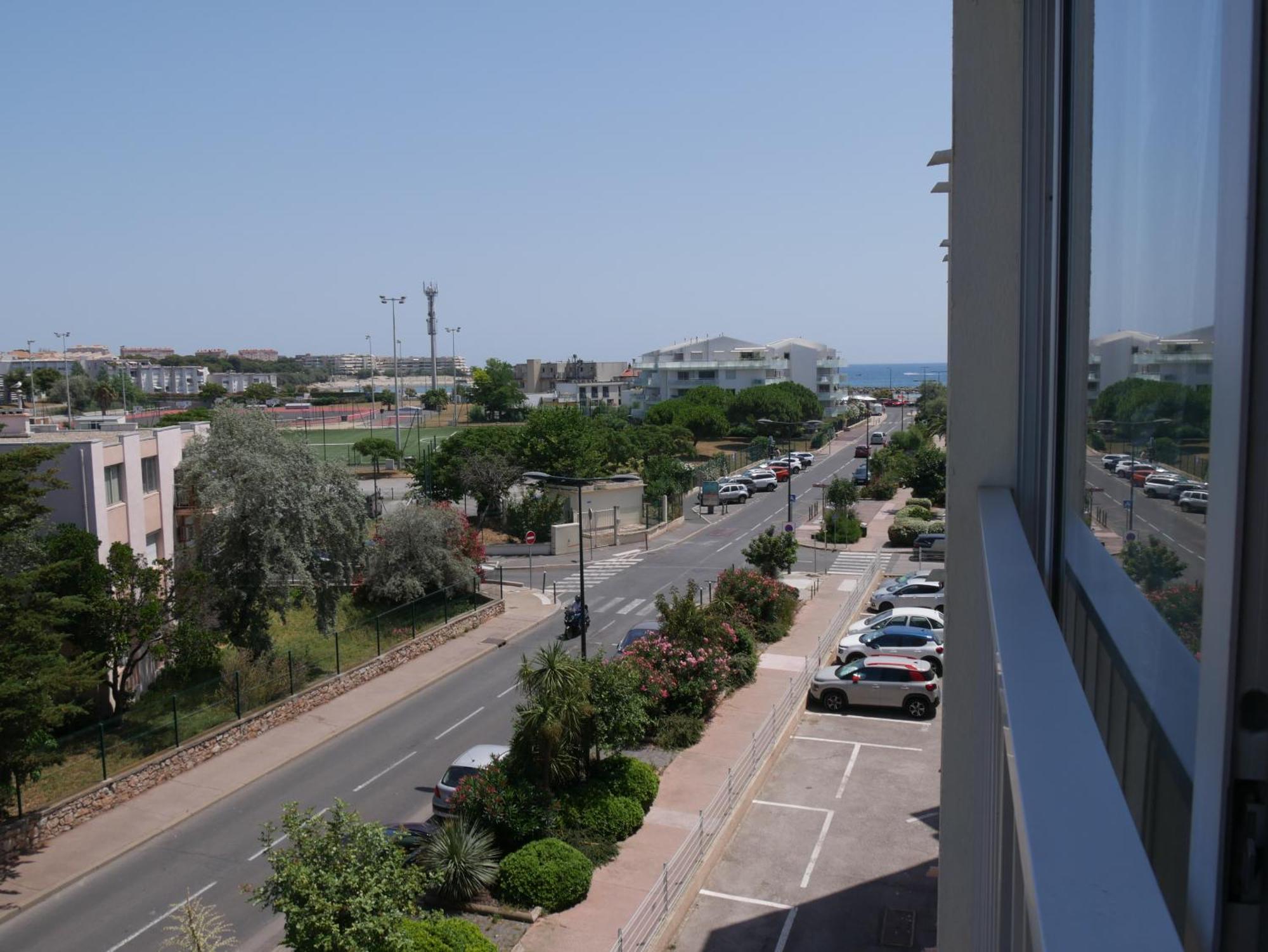 Joli Vue Mont Saint Clair, Parking, Menage Et Linge De Lit Inclus Appartement